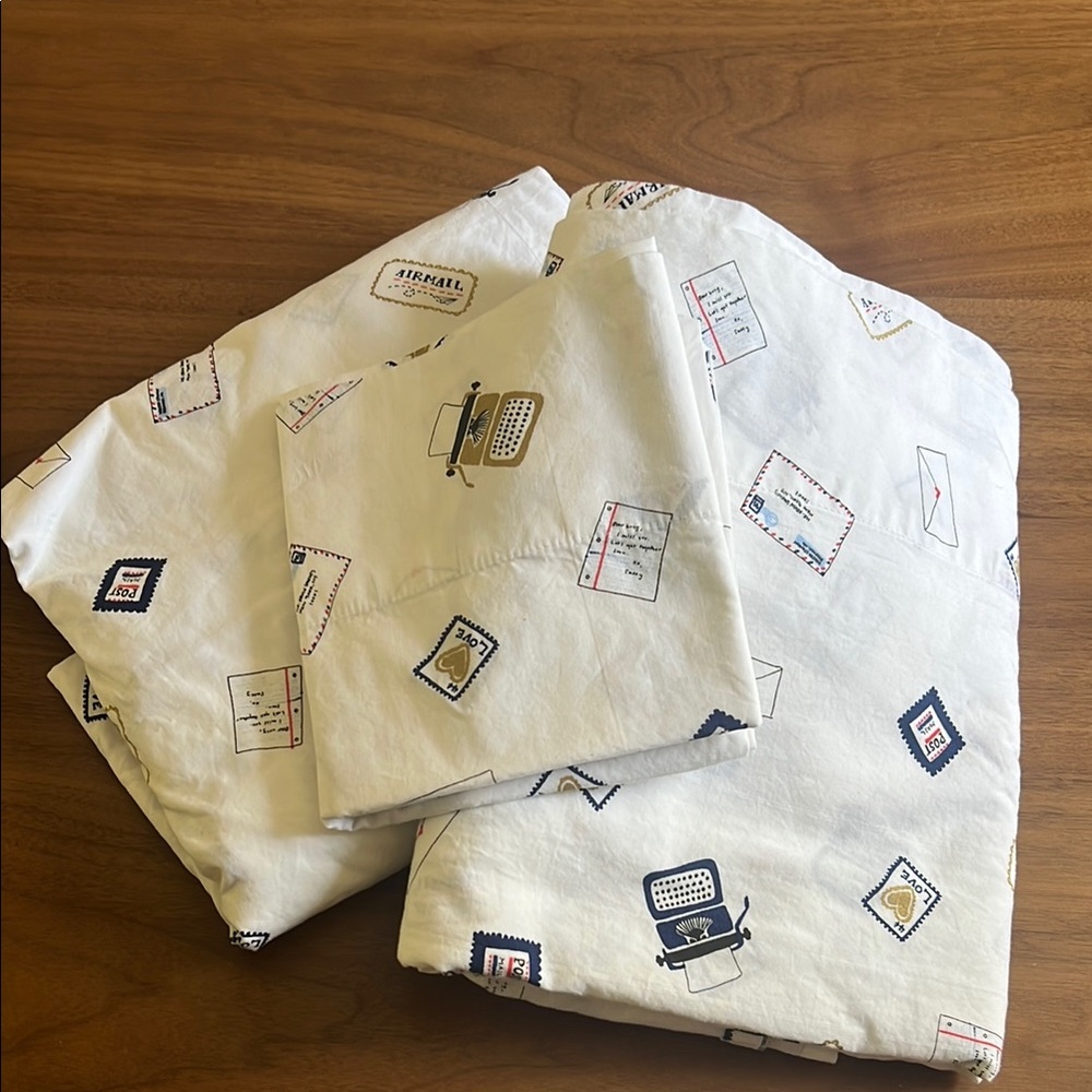 Martha Stewart Collection Twin XL Bedding Set (extra long for dorm beds)